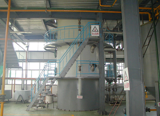 Palm oil refining deodorization section