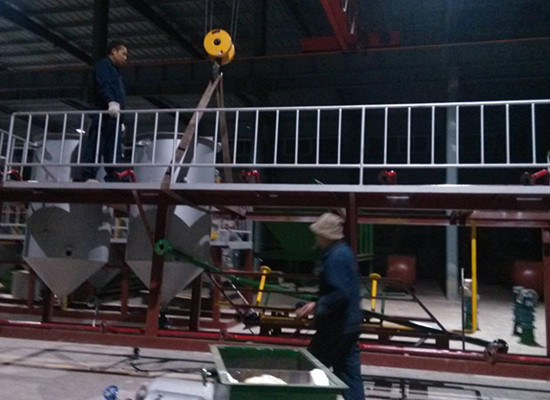 loading of palm kernel oil refining line